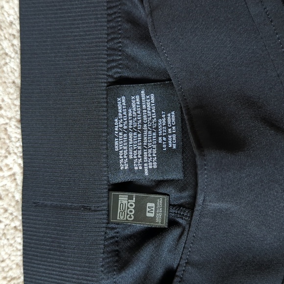 Black athletic skirt black size medium - Picture 3 of 4